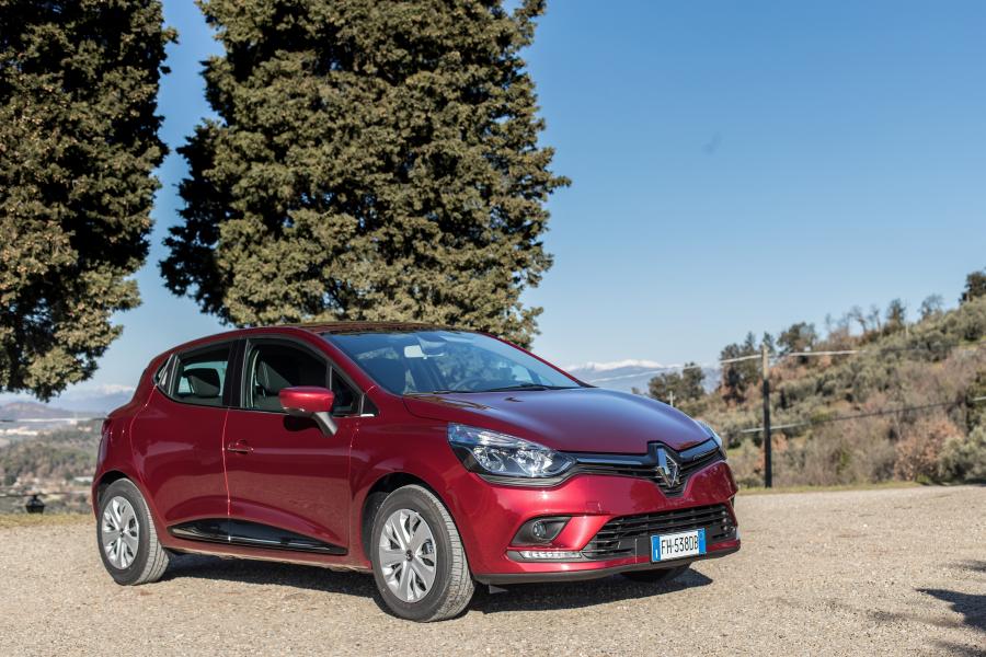  Renault Clio 2016 года  (фото 21 из 80)